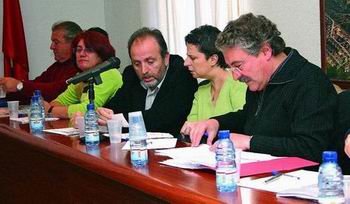 Los concejales del grupo municipal socialista, durante el pleno del pasado lunes