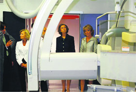 Un momento de la visita a las instalaciones del nuevo centro hospitalario  (Foto: C. MADRID)