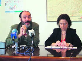 La ex alcaldesa, junto a José Luis Barceló  (Foto: ARCHIVO)