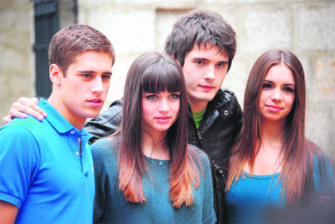 Cuatro de los protagonistas: Martín Rivas, Ana de Armas, Yon González y Elena Furiase  (Foto: E. P.)