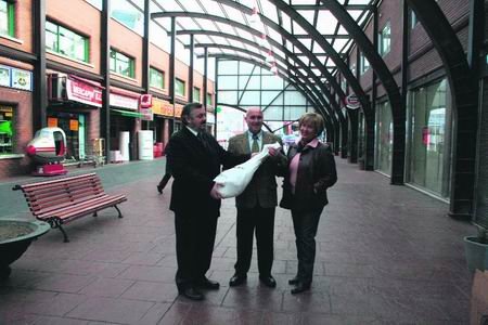 El Centro Comercial Los Olivos premia a sus clientes