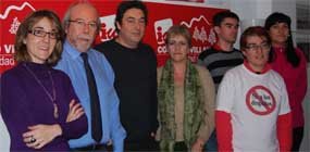 Representantes de IU en distintas localidades de la comarca, ayer en rueda de prensa (Foto: E.P.)