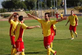 Choque de trenes y liderato en juego en Villalba