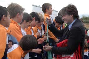 Miles de niños participan en las Miniolimpiadas de Guadarrama, Moralzarzal y San Lorenzo