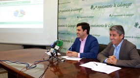El alcalde, Daniel Pérez, y el edil de Hacienda, Fernando Arias