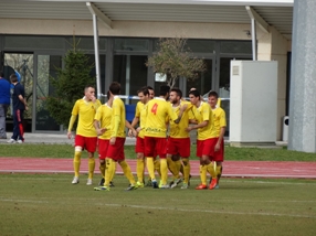 Los jugadores del CUC Villalba, celebrando el primer gol (Foto: E. P.)