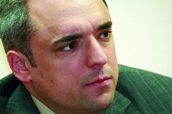 Rafael Simancas, durante la entrevista en su despacho en la sede del Partido Socialista de Madrid  (Foto: RICARDO MIGUEL PEÑA)