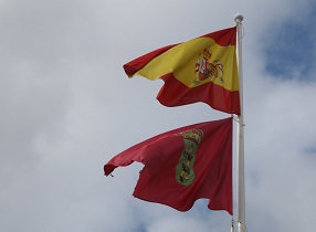 La bandera de Alpedrete y la de España ondearán juntas