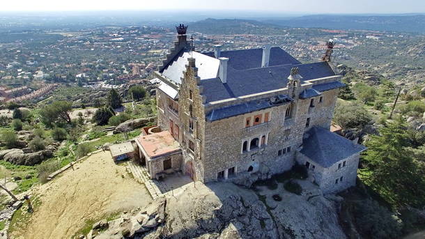 La noticia publicada el 10 enero 2017 sobre las intenciones del PSOE de Torrelodones por recuperar ‘Canto del Pico’ ha sido una de las más leídas