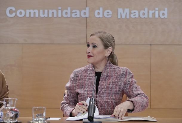 Cristina Cifuentes hace una llamada a la ‘cautela’ tras los intentos de secuestro en colegios de la región