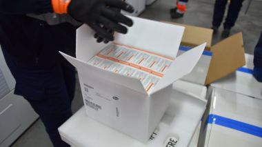 Sanidad reparte más de 1,3 millones de vacunas pediátricas entre las comunidades y ciudades autónomas