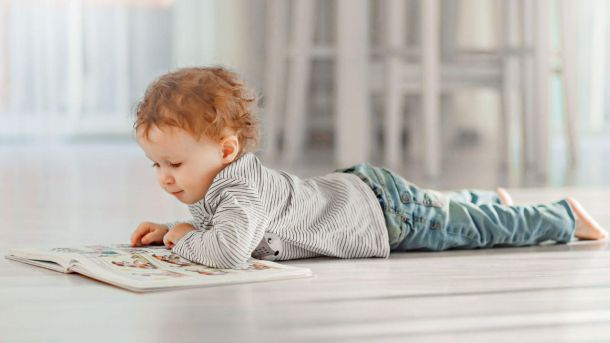 San Lorenzo de El Escorial organiza una sesión de narración oral relajante para bebés