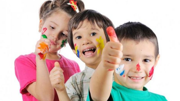 Nuevos talleres creativos navideños para niños en Majadahonda
