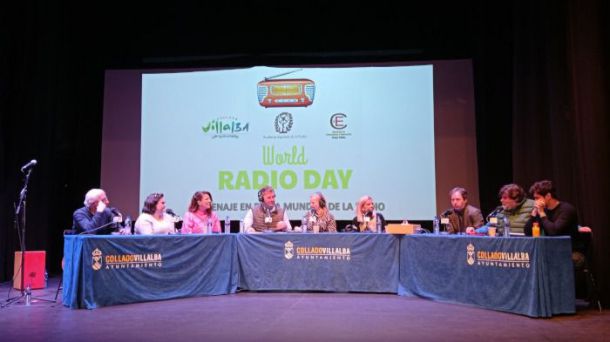 Collado Villalba y CYE rinden homenaje a los profesionales de la radio local