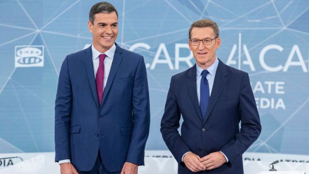 Feijóo amplía su círculo de amigos