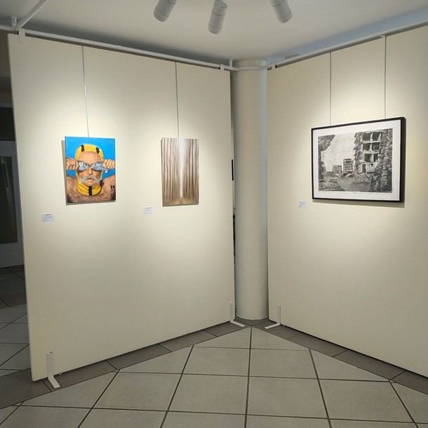 Exposición del XXII Certamen de Arte Joven en la Casa de Cultura de Collado Villalba