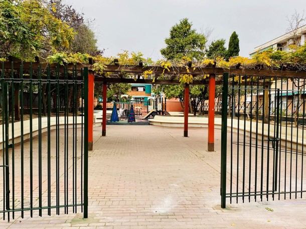 Cierre nocturno del Parque Rojo tras demanda vecinal