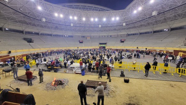 Castañada Popular da la bienvenida a la Navidad en Moralzarzal