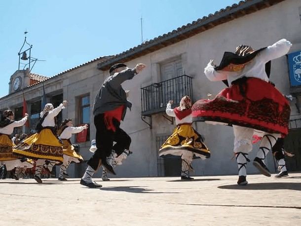 Convocan el Concurso de Seguidillas y Rondón 2025 en Robledo de Chavela