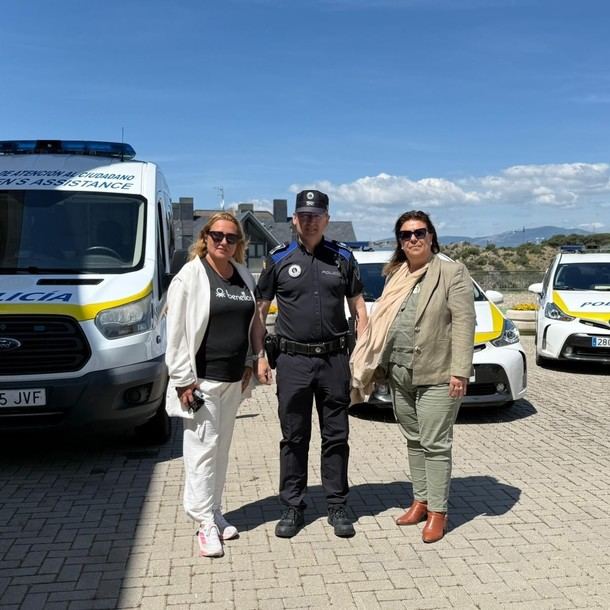 Madrid cede tres vehículos a la Policía de Torrelodones