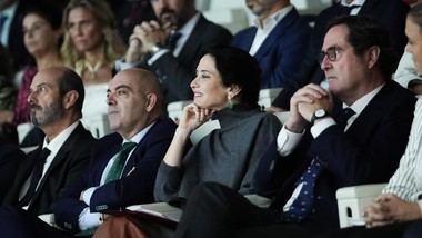 Ayuso aumenta un 17,7% las ayudas a autónomos en los presupuestos de 2026