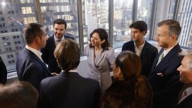 Díaz Ayuso invita a empresarios de EE.UU. a invertir en Madrid durante su visita a Nueva York