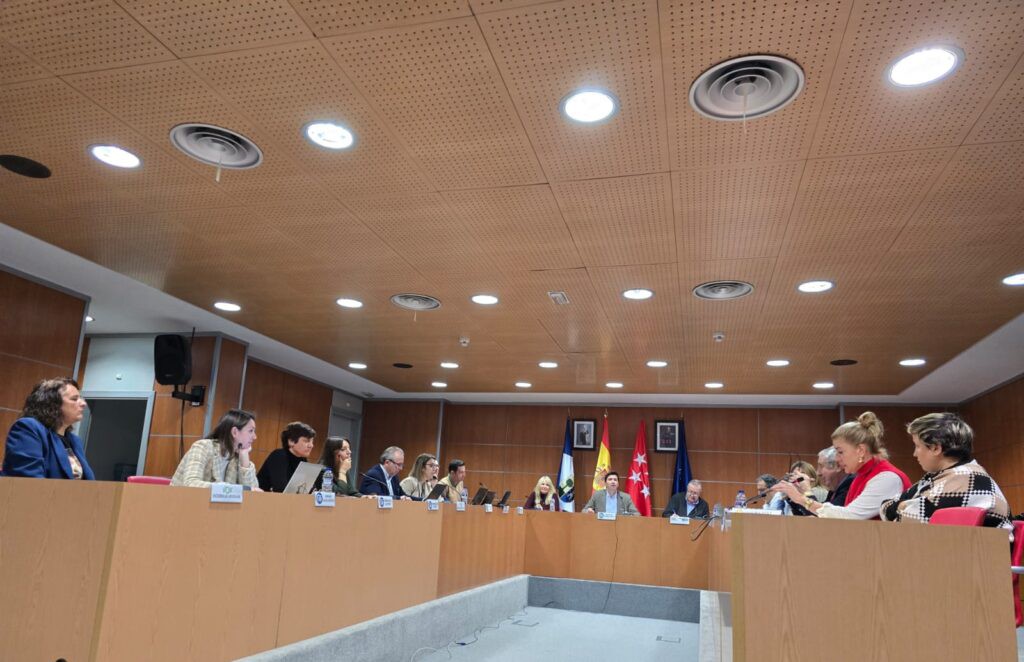 El Pleno aprueba la modificación de la tasa por recogida de residuos vegetales en Valdemorillo
