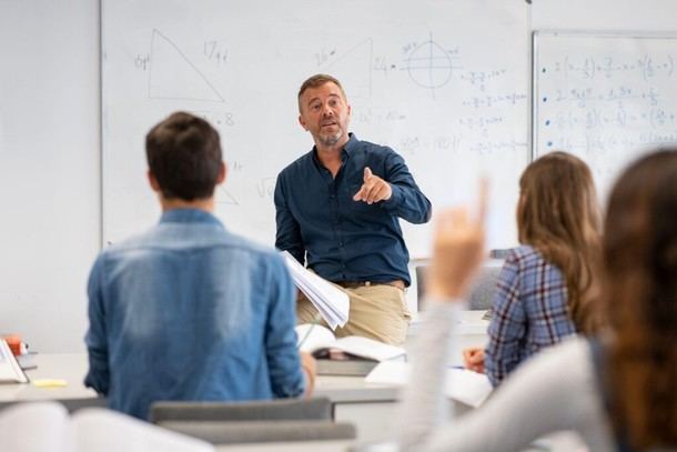 Nuevos cursos para emprendedores en San Lorenzo: IA, oratoria y redes sociales