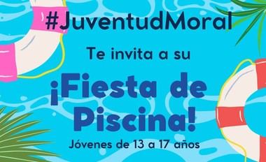 Fiesta nocturna en la piscina de Moralzarzal por el Día de la Juventud