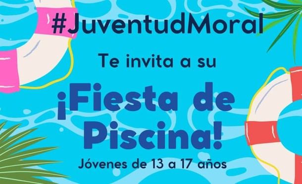 Fiesta nocturna en la piscina de Moralzarzal por el Día de la Juventud
