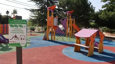Galapagar finaliza la mejora de parques infantiles con nuevo suelo y mobiliario