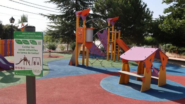 Galapagar finaliza la mejora de parques infantiles con nuevo suelo y mobiliario
