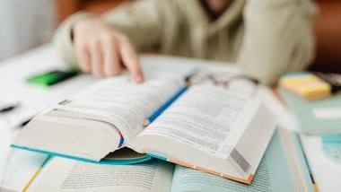 Galapagar lanza listado provisional de becas escolares para 2025-2026