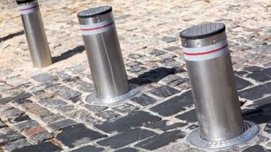 Galapagar instala un bolardo inteligente para mejorar la seguridad urbana