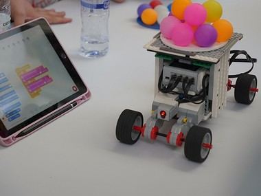 Jóvenes innovadores compiten en el Desafío Las Rozas con IA y robótica