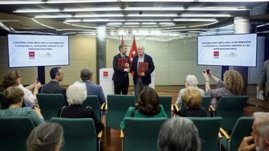 Madrid mejora el acceso a servicios para mayores mediante un nuevo convenio