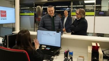 Madrid logra un 9,8 en satisfacción del cliente en oficinas de transporte