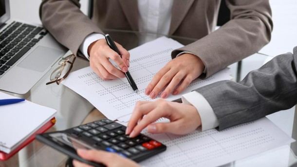 Madrid refuerza convenio con registradores para simplificar trámites fiscales