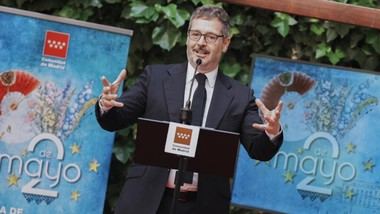 Madrid celebra el 2 de mayo con conciertos, recreaciones históricas y un espectáculo de drones