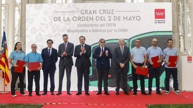 Madrid rinde homenaje a más de 200 conductores que ayudaron en Valencia tras la DANA