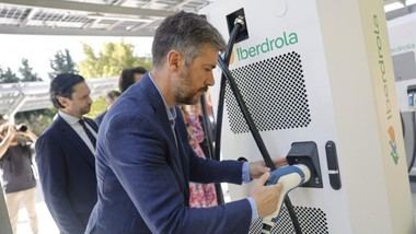 Inauguran en Leganés la mayor electrolinera de carga rápida de Madrid