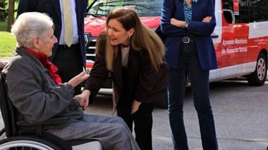 Madrid suma 12 vehículos adaptados para el transporte de mayores y personas con discapacidad