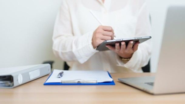 Madrid digitaliza la justicia con 60 millones de documentos y 500.000 vídeos transcritos