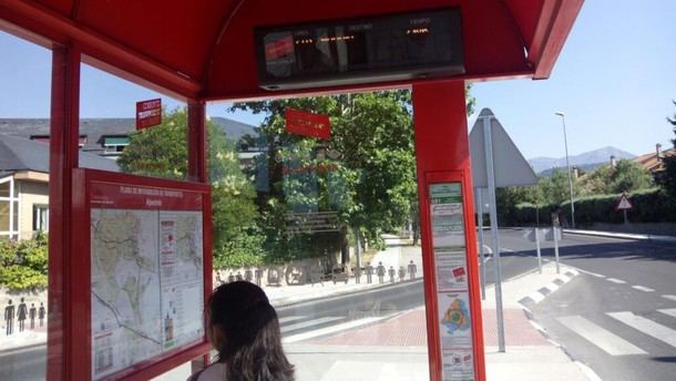 Madrid refuerza la seguridad del transporte público con 277 nuevas marquesinas de autobús