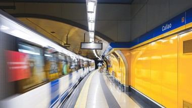 Madrid permitirá el transporte de paquetería en el Metro a finales de año