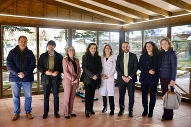 Fátima Matute recorre el Hospital Universitario Guadarrama en su visita oficial