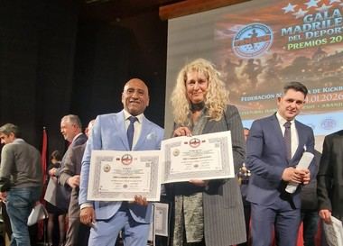 Directora del CEIPSO Padre Garralda recibe premio por proyecto contra el bullying