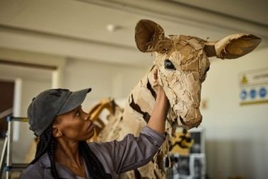 Desfile artístico en Madrid para sensibilizar sobre el cambio climático