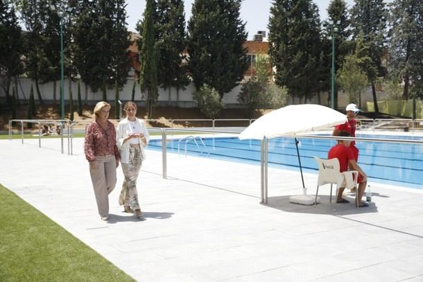 La piscina de verano del CDM Moscardó reabre tras una reforma de tres millones de euros