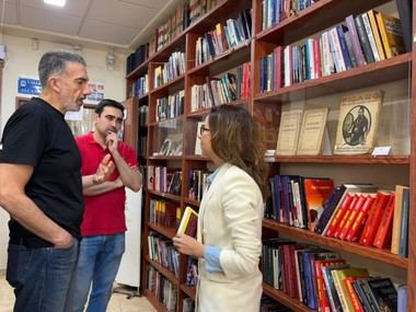 Librerías de Tetuán celebran el Día del Libro en la calle
